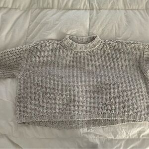 Elegant Gray Knit Sweater